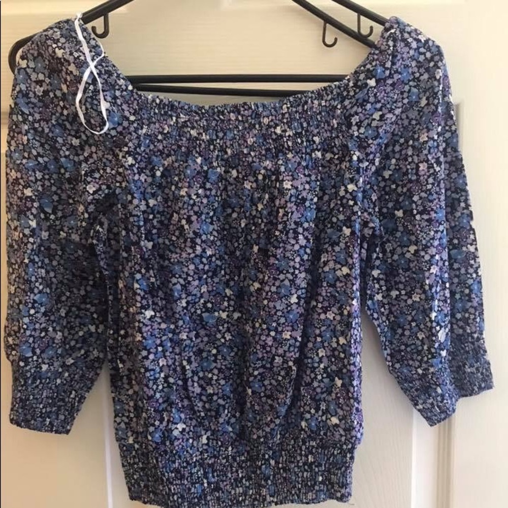 H&M off the shoulder floral shirt